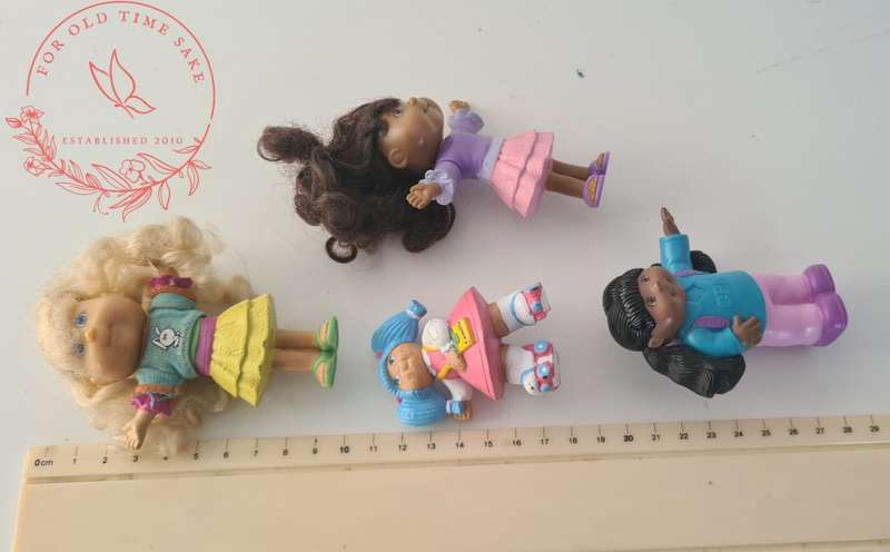 Vintage mini Cabage Patch dolls lot