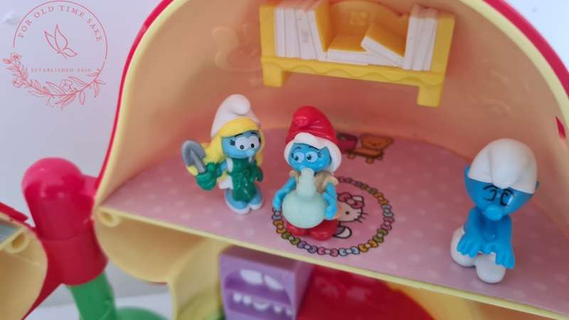 Smurf Lot with Play House - see condition on photos