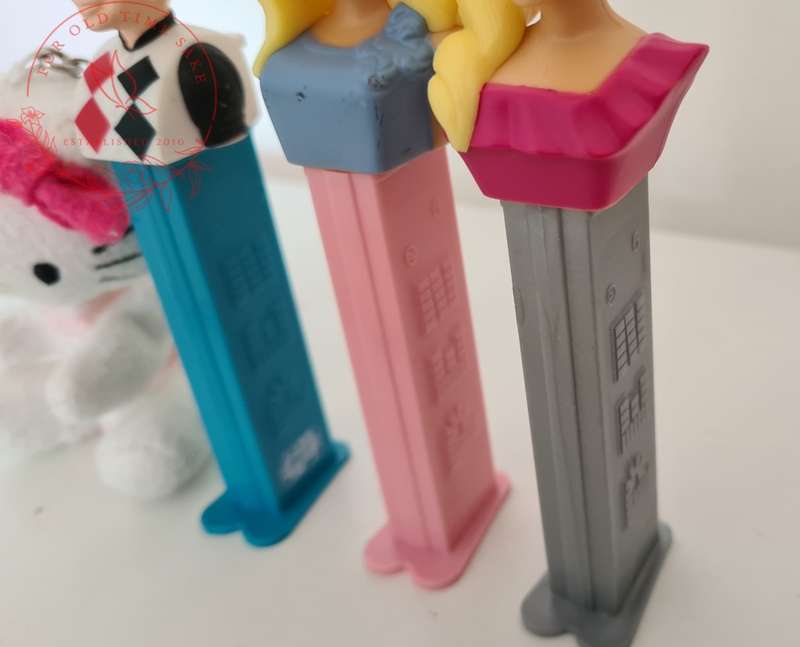 Pezz Lot, Hello Kitty, Harlequin and Barbie