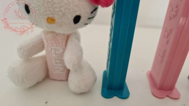 Pezz Lot, Hello Kitty, Harlequin and Barbie