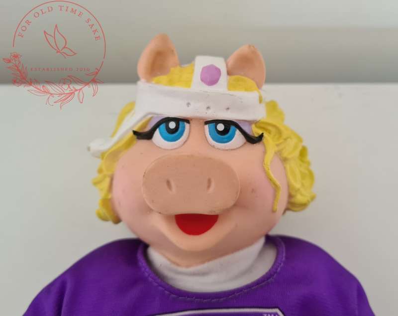 Vintage NHL MISS PIGGY Muppet Plush Hockey Player, comes as per photo