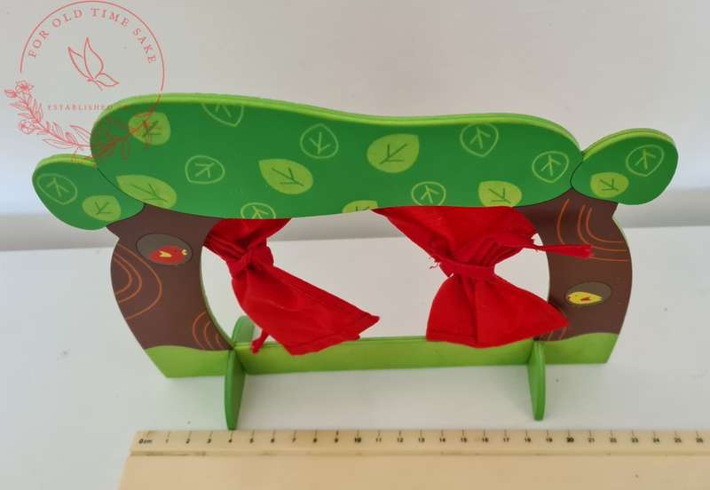 Wooden finger puppets with wooden stage