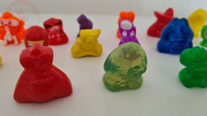 Gogo`s Crazy Bones mixed - see photos for description