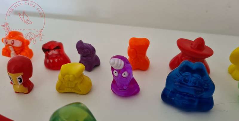Gogo`s Crazy Bones mixed - see photos for description
