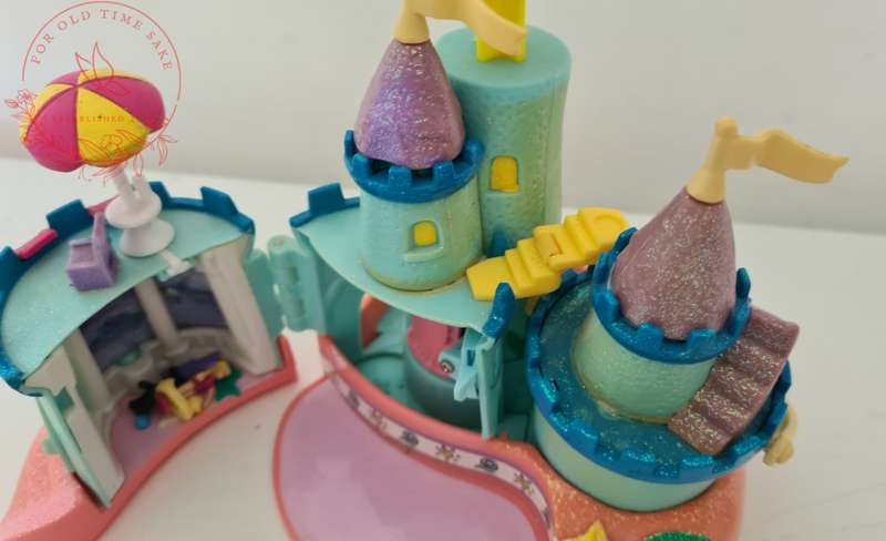 Trendmasters Star Castle Beach Castle 1995 Glittery Sparkly -comes as per photos