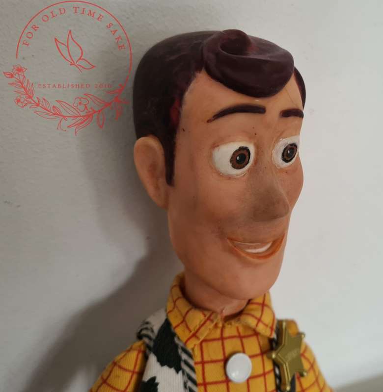Vintage Woody, comes as per photos
