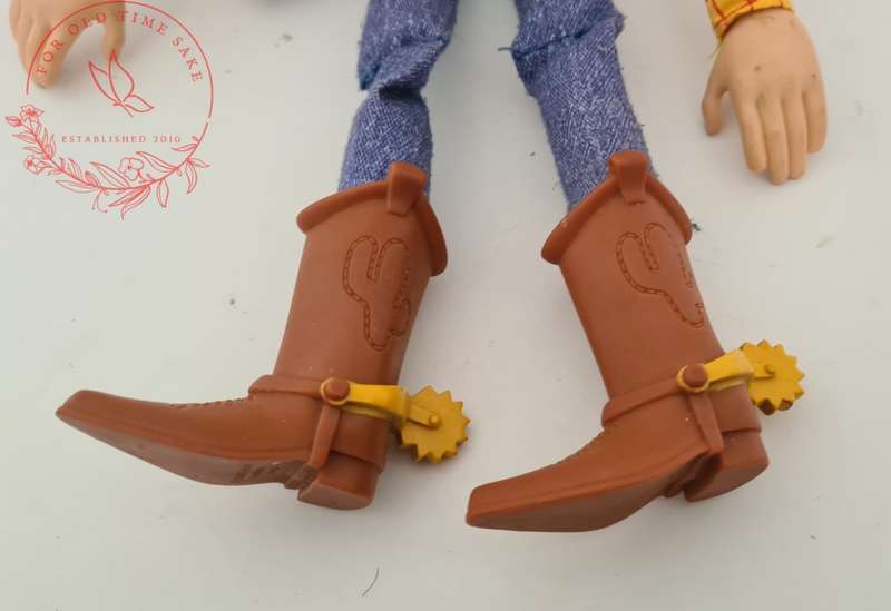 Vintage Woody, comes as per photos