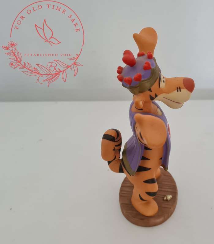 Disney Pooh & Friends Collectible range, 13cm Porcelain Tiger Figurine -  see photos for tail repair