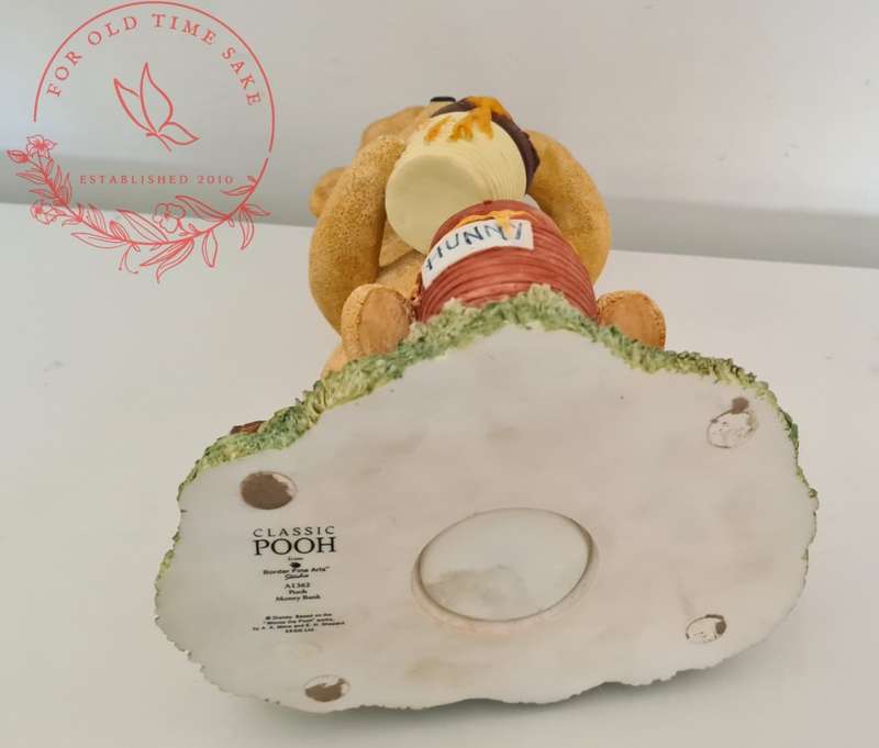 Classic Pooh, Border Fine Arts, +-20cm Porcelain Pooh money box