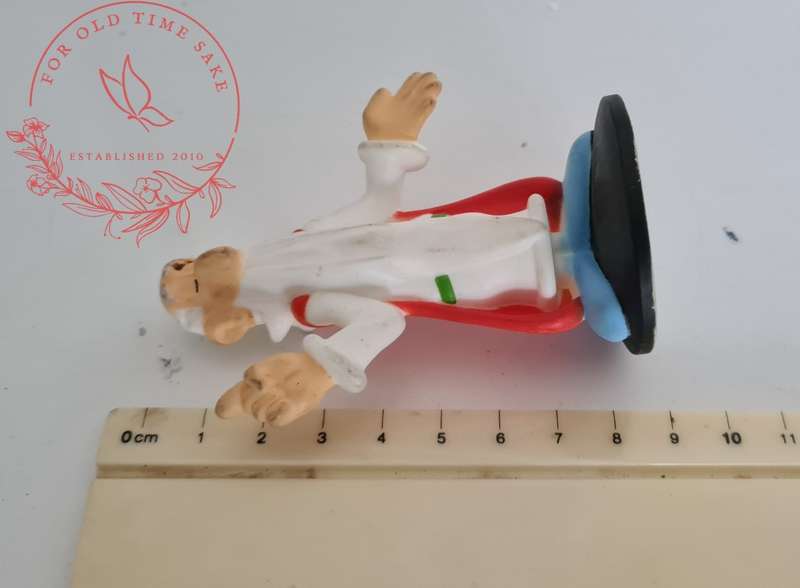 Asterix Macdonald Panoramix Finger in the Air Figurine