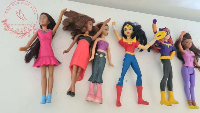 Lot MDonalds mini Barbie dolls