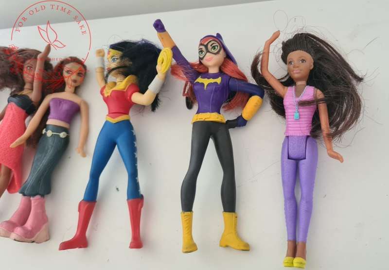 Lot MDonalds mini Barbie dolls