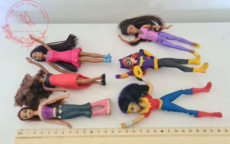 Lot MDonalds mini Barbie dolls