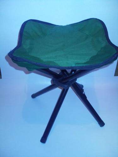 BRAND NEW FISHING CHAIRS ***BID NOW R1***BARGIN***