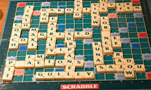BACK BY DEMAND***SCRABBLE WORD GAME***FROM R1