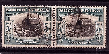 SOUTH AFRICA 1947-54 DEFIN ISSUES 5.- BLACK and PALE BLUE-GREEN FINE USED PAIR.SACC 121.CAT R1540