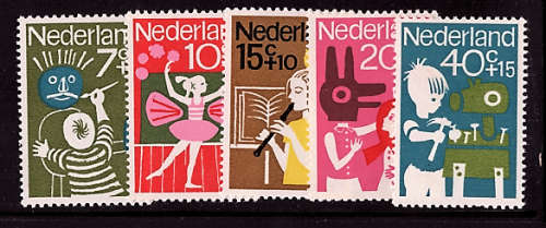 NETHERLANDS 1964 CHILD WELFARE SET OF 4 MM.SG 982-986