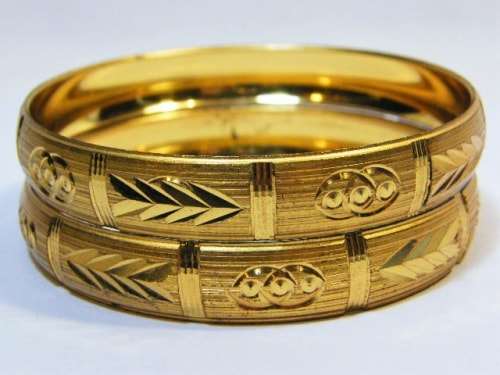 Lot of 2 gold colour bangles @ CRAZY R1 start