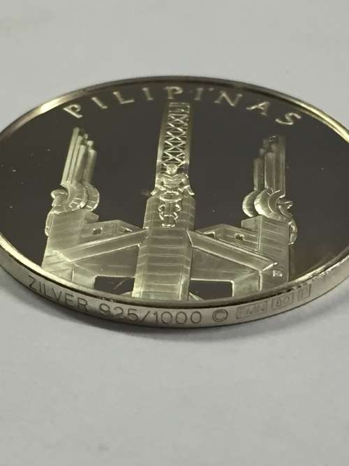 Philippines United Nations proof sterling silver medallion - weighs 13.4 grams