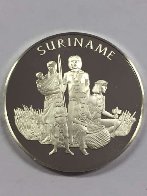 Suriname United Nations proof sterling silver medallion - weighs 13.8 grams