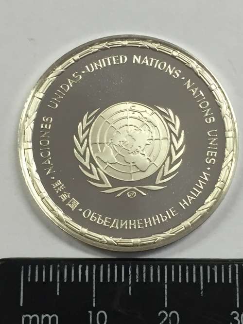 Guinea-Bissau United Nations proof sterling silver medallion - weighs 12.7 grams