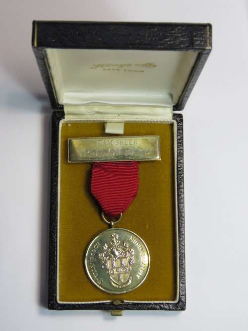 Silver medallion issued to PJ Lombard the mayor of Stellenbosch 1976-1976 and 1984-1986
