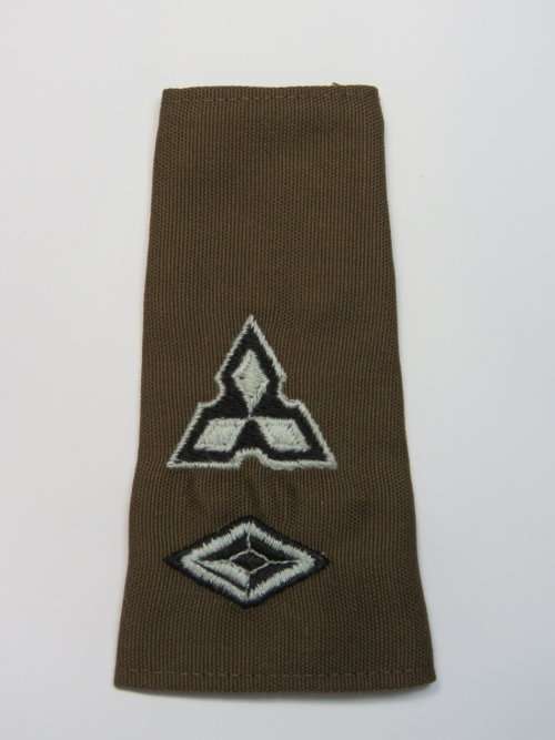 S.W.A officers brown lieutenant  colonel ranking epaulette