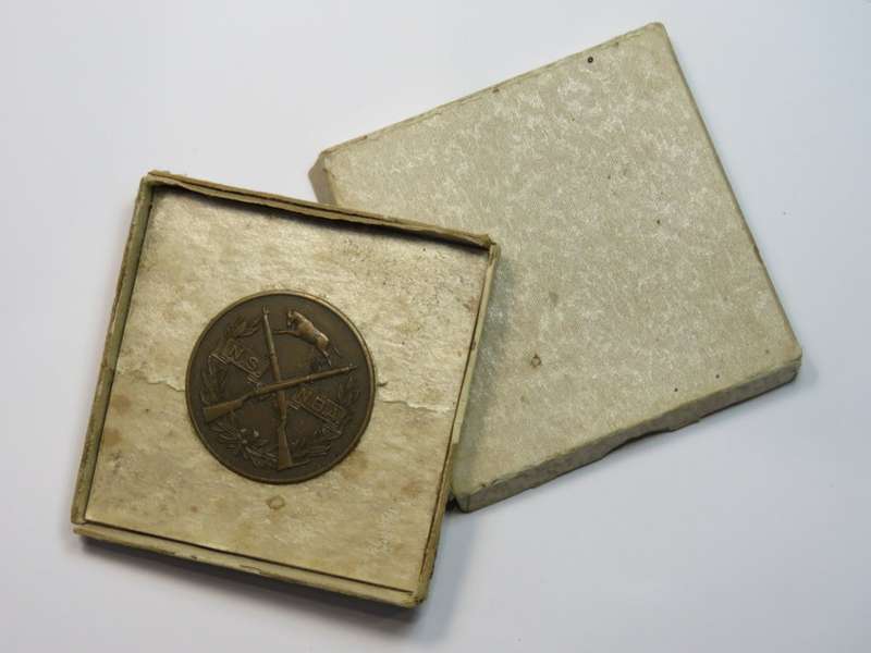Bronze National Bisley Association medal in box