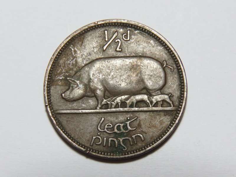 1933 Ireland half penny - XF