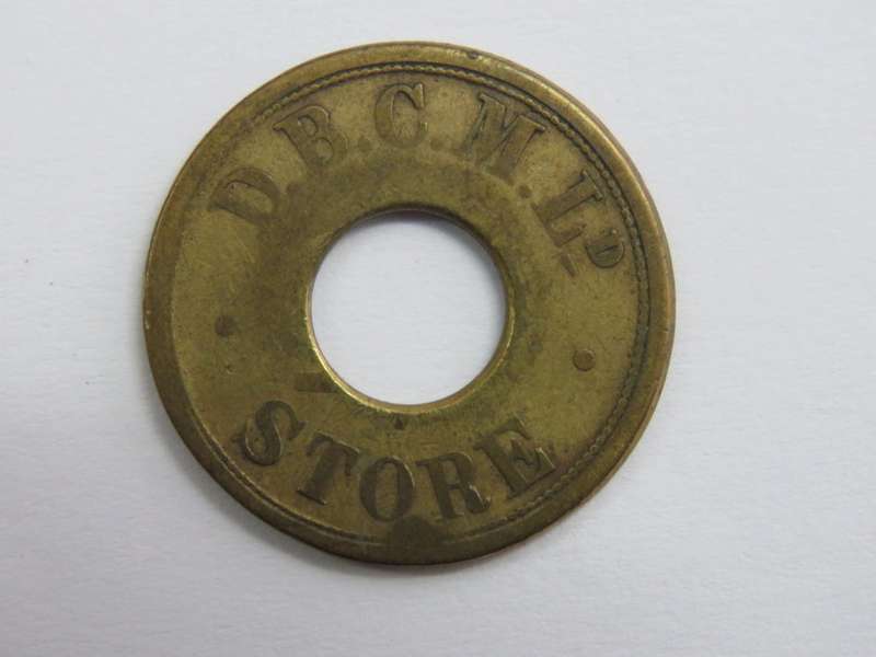 De Beers Consolidated mines 1 shilling token with central hole - Set 1
