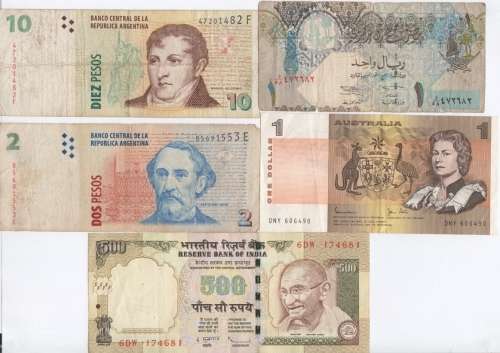 Lot of 10 banknotes from all over the world