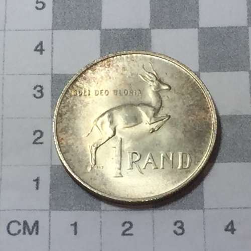 RSA 1967 One rand with left front leg not attached to body - variation