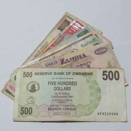 Lot of 10 Africa banknotes