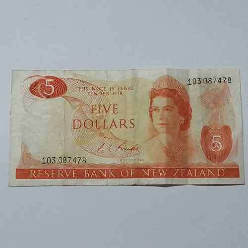 1967-1981 New Zealand 5 Dollars banknote
