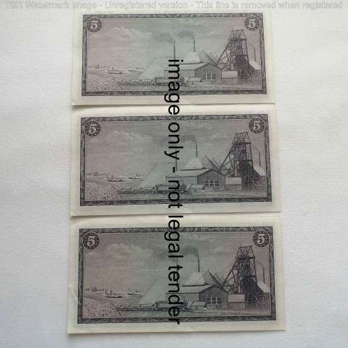 TW de Jongh Lot of 3 x R5 banknotes with consecutive numbers 84998, 849999, 850000 uncirculated