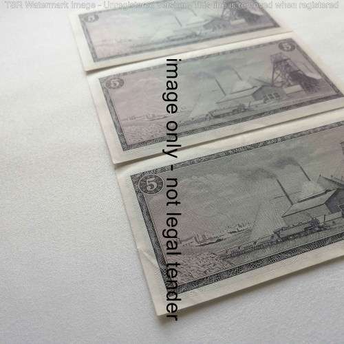 TW de Jongh Lot of 3 x R5 banknotes with consecutive numbers 84998, 849999, 850000 uncirculated