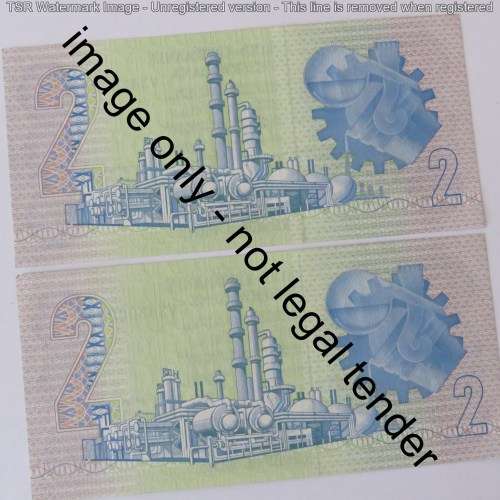 GPC de Kock Pair of 3rd issue R2 notes with consecutive numbers ending on 9999 and 0000