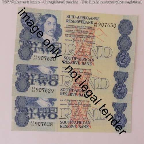 GPC de Kock 2nd issue lot of 3 R2 notes with consecutive numbers