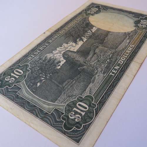 Reserve Bank of Rhodesia Ten Dollars 19 November 1975 - VF
