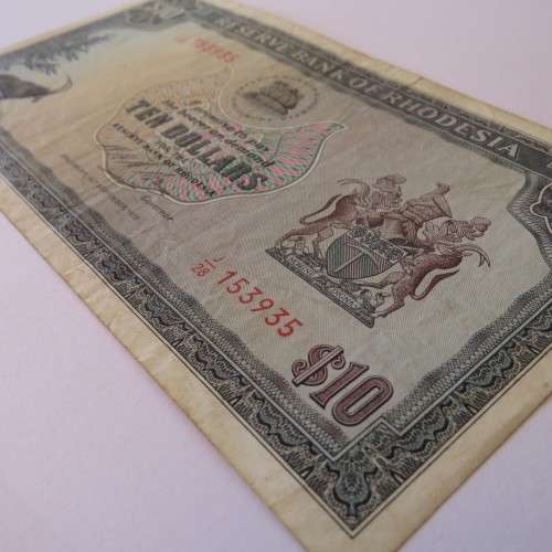Reserve Bank of Rhodesia Ten Dollars 15 September 1975 - Fine +