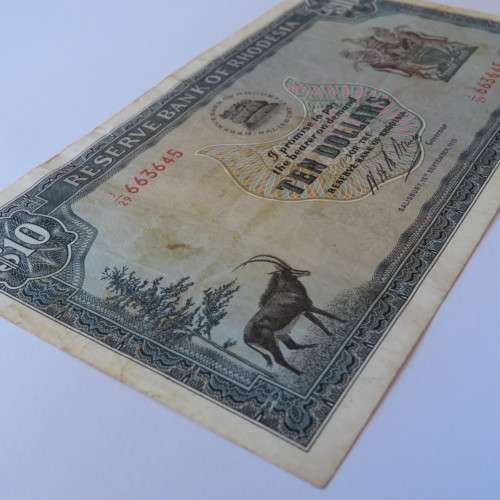 Reserve Bank of Rhodesia Ten Dollars 15 September 1975 - Fine
