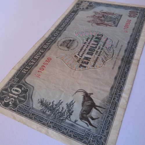 Reserve Bank Rhodesia Ten Dollars 15 September 1975 VF