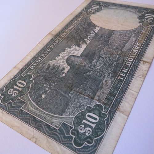 Reserve Bank Rhodesia Ten Dollars 15 September 1975 VF