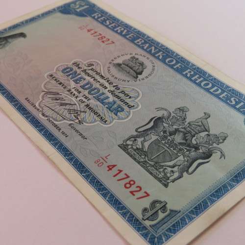 Reserve Bank of Rhodesia One Dollar 15 October 1974 uncirculated - Slight horizontal dent