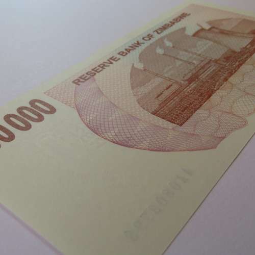 Zimbabwe Bearer cheque 1-7-2007 $200000 uncirculated AA 0803798 ZW 83