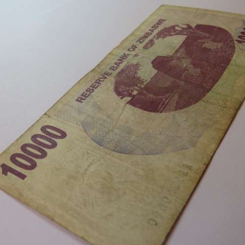 Zimbabwe Bearer cheque $10000 1/8/2006 VG-Fine 10000 without space AA 1230609 ZW 78