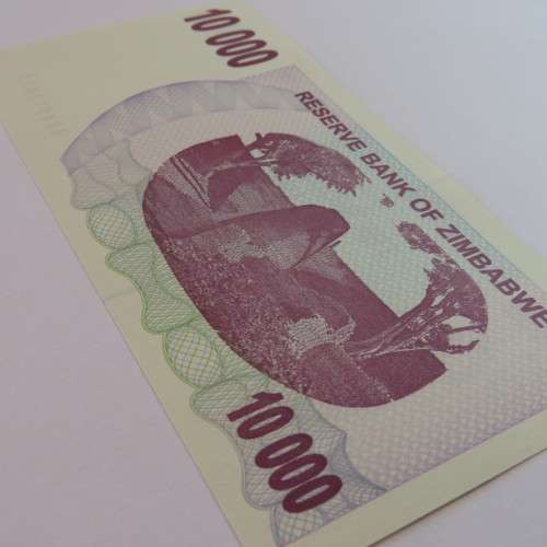 Zimbabwe Bearer cheque 1/8/2006 $10000 uncirculated 10000 with space after 10 AE 8571808