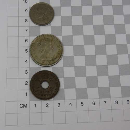 Lot of 10 International coins - All different