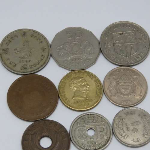 Lot of 10 International coins - All different