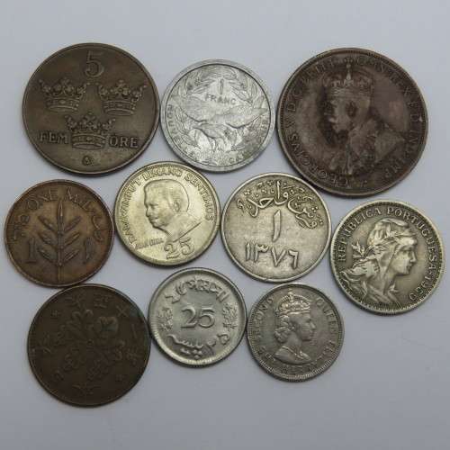 Lot of 10 world coins - All different